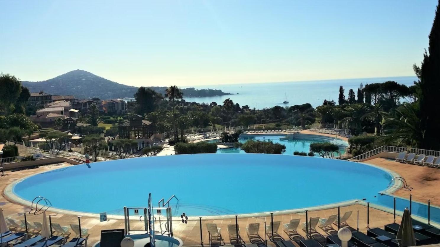 Village Cap Esterel, Piscine, Plage Saint-Raphael  Bagian luar foto