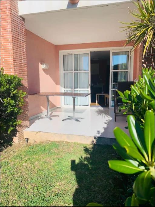 Village Cap Esterel, Piscine, Plage Saint-Raphael  Bagian luar foto