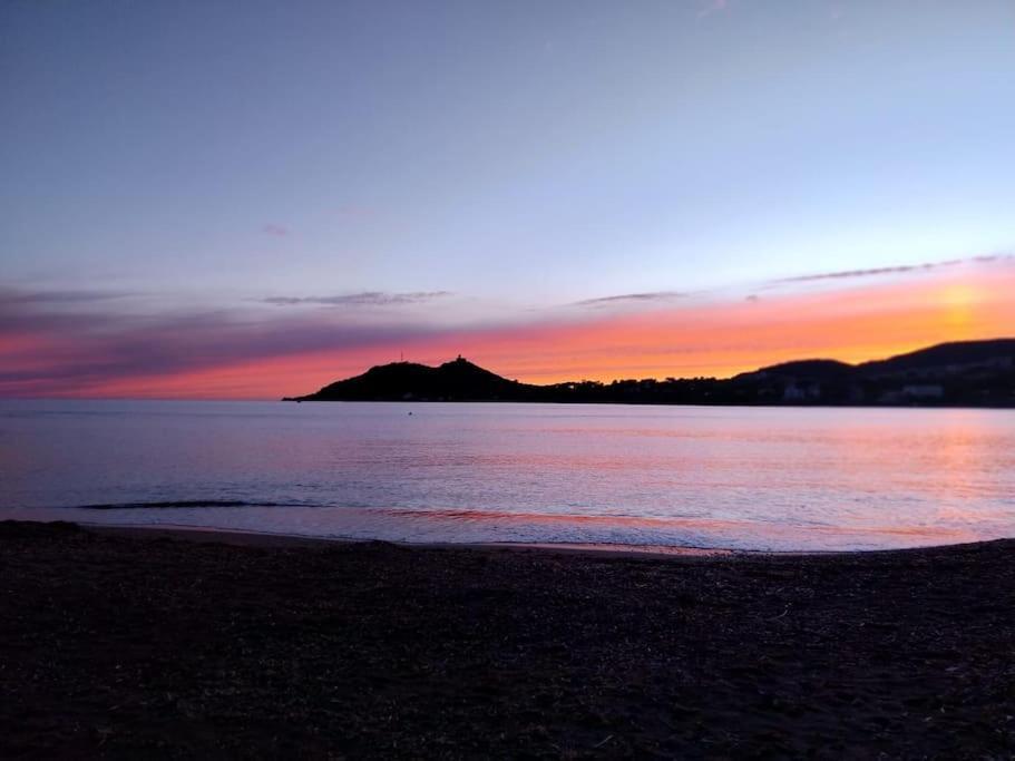 Village Cap Esterel, Piscine, Plage Saint-Raphael  Bagian luar foto