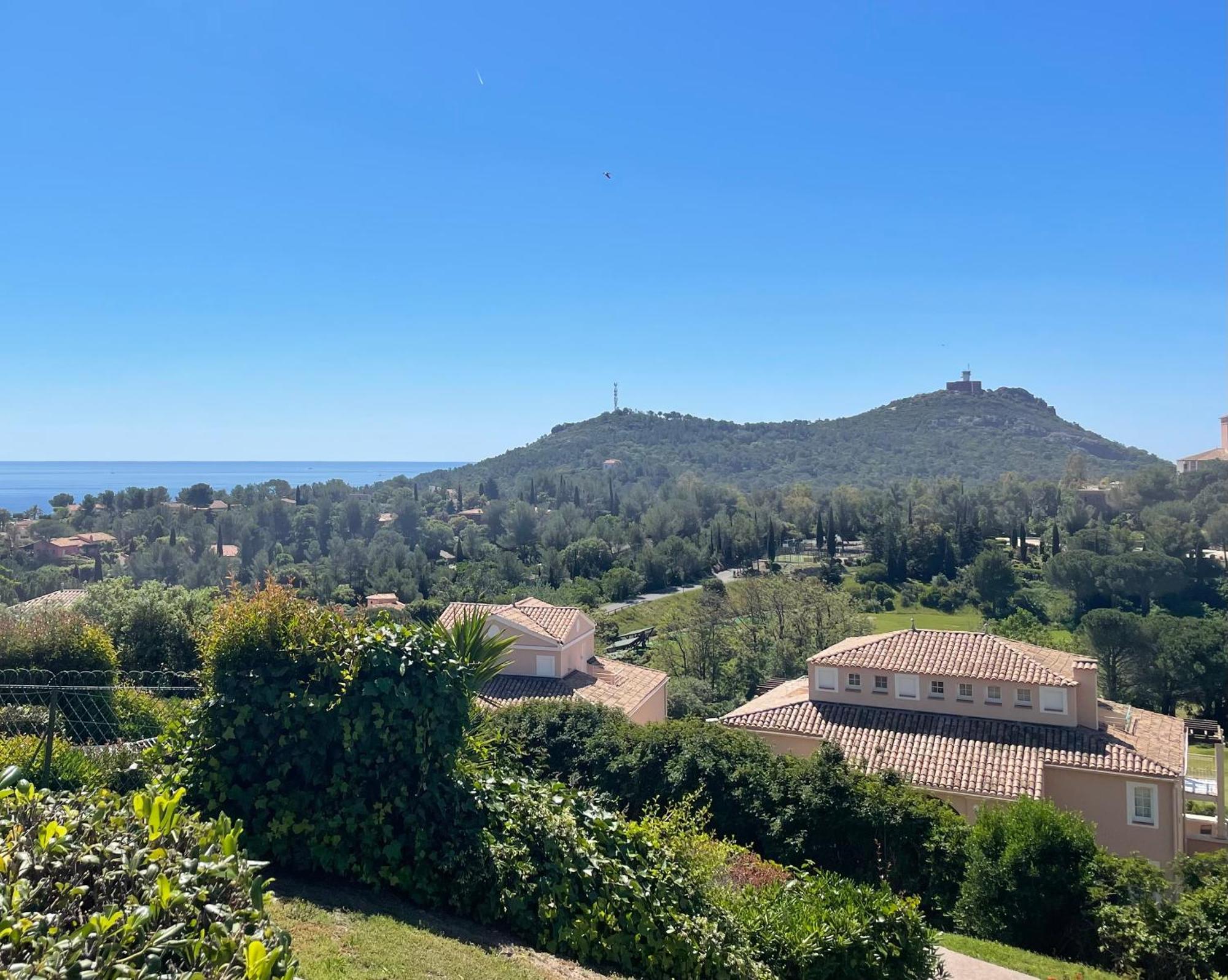 Village Cap Esterel, Piscine, Plage Saint-Raphael  Bagian luar foto