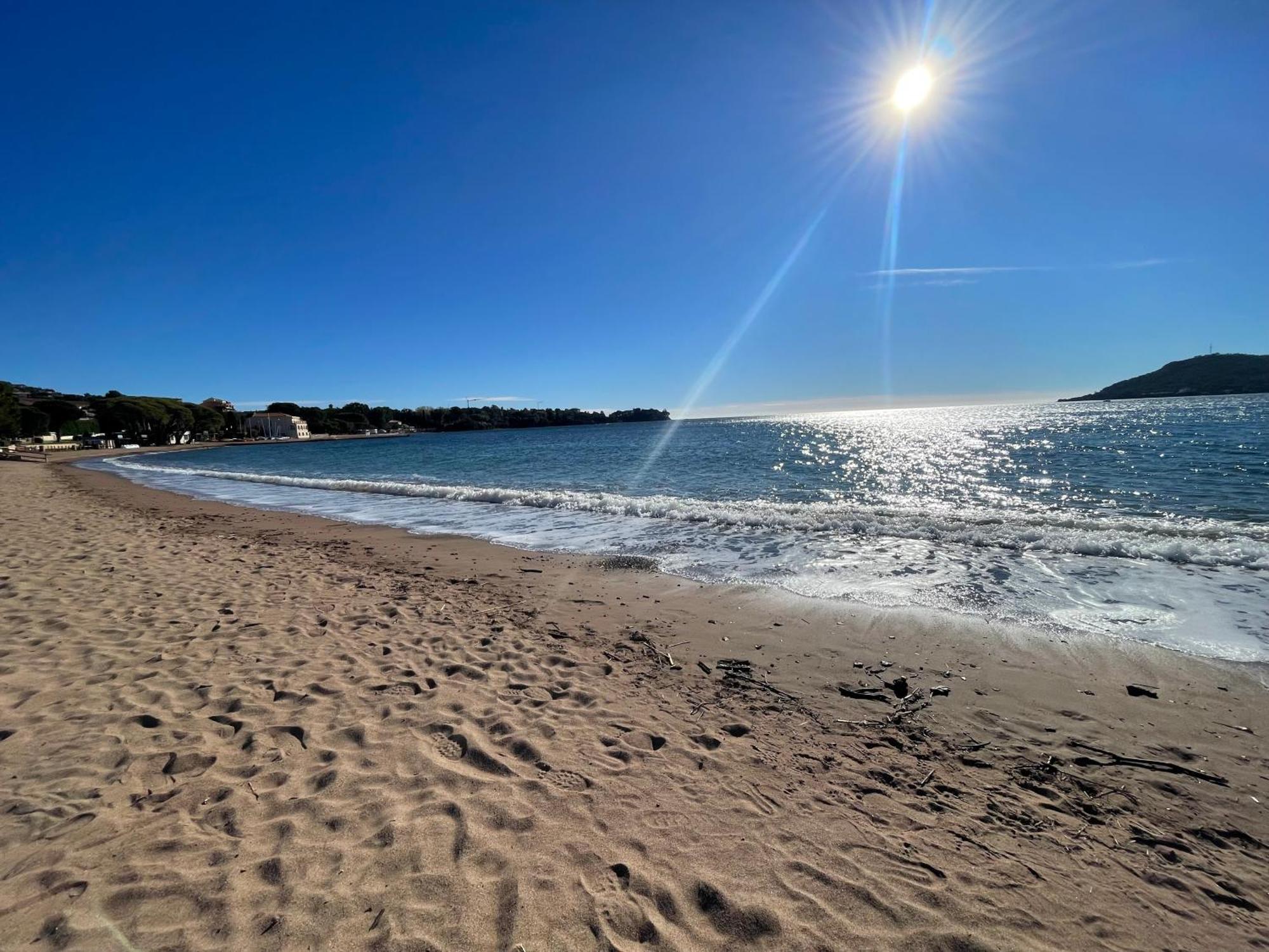 Village Cap Esterel, Piscine, Plage Saint-Raphael  Bagian luar foto